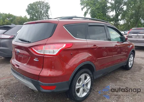 2014 Ford Escape Se z USA, uszkodzony, nr VIN 1FMCU9GX6EUB70433